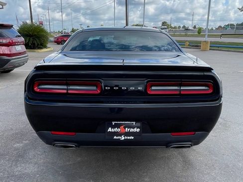 Used 2016 Dodge Challenger SXT w/ Super Sport Group (SS/T) RWD image 8