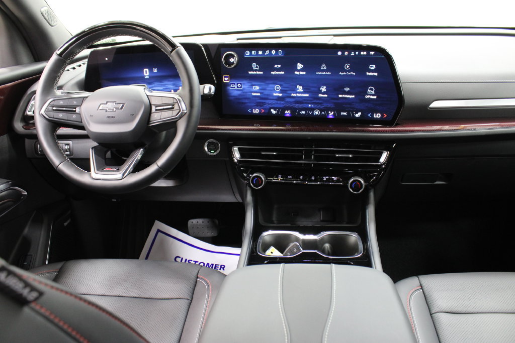 Used 2026 Chevrolet Traverse Z71 w/ Enhanced Driving Package AWD/4WD image 9