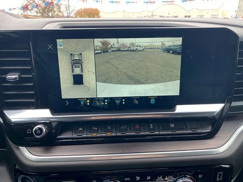 Used 2022 GMC Sierra 1500 SLT w/ SLT Premium Plus Package AWD/4WD image 27