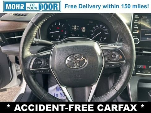 Used 2022 Toyota Avalon XLE image 15