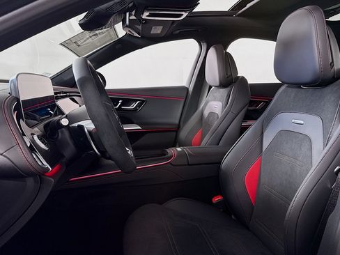 New 2026 Mercedes-Benz E 53 AMG e 4MATIC Sedan image 16