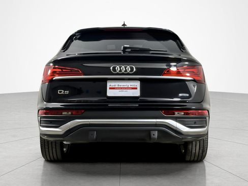 Used 2023 Audi Q5 2.0T Premium w/ Convenience Package AWD/4WD image 4