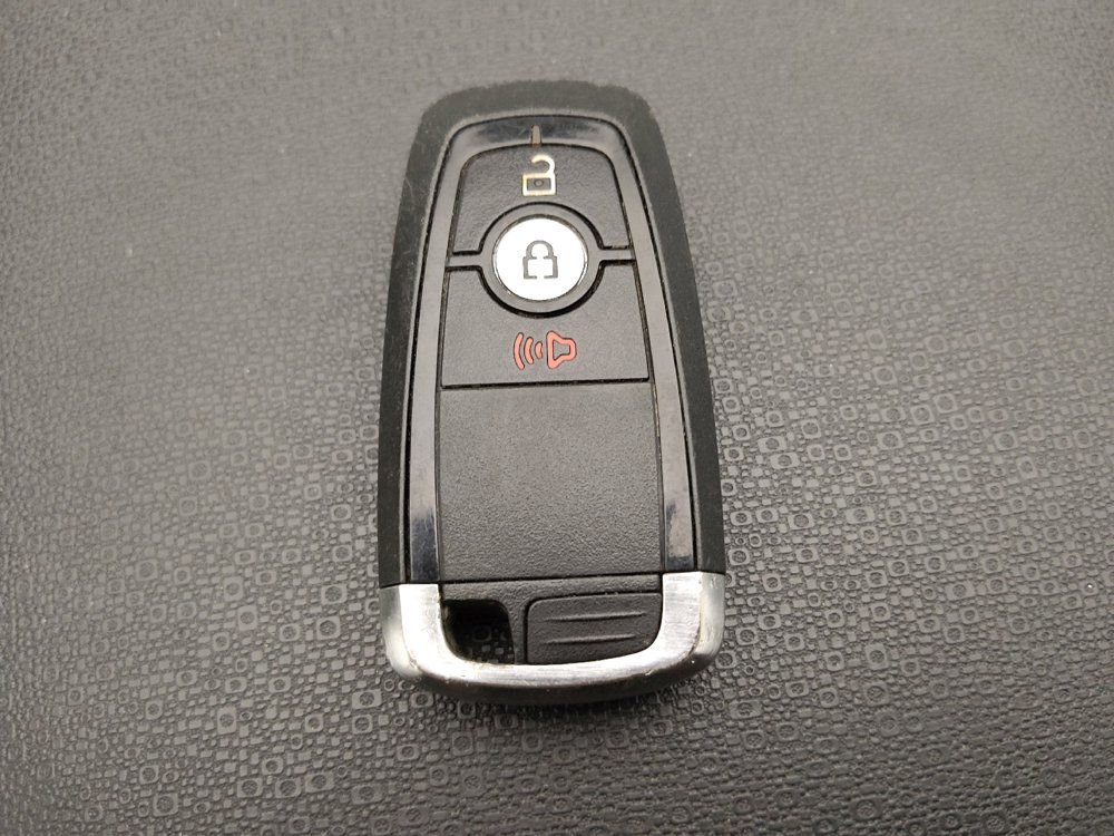 Used 2020 Ford EcoSport SE w/ SE Convenience Package FWD image 32