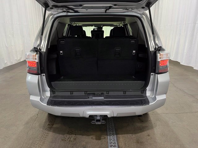 Certified 2020 Toyota 4Runner SR5 Premium w/ Moonroof Package AWD/4WD image 13