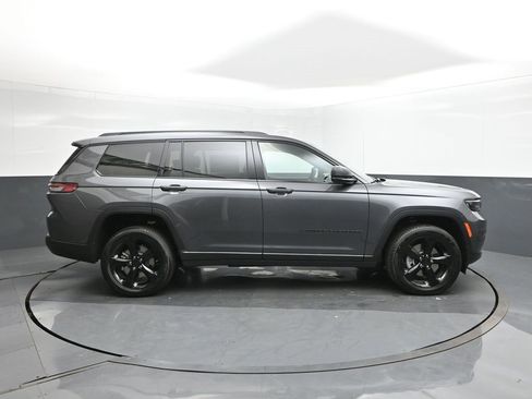New 2025 Jeep Grand Cherokee L Limited w/ Black Appearance Package image 26