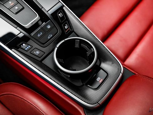 Used 2021 Porsche 911 Turbo S image 64