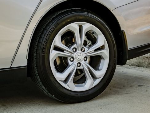Used 2025 Honda Accord LX image 54