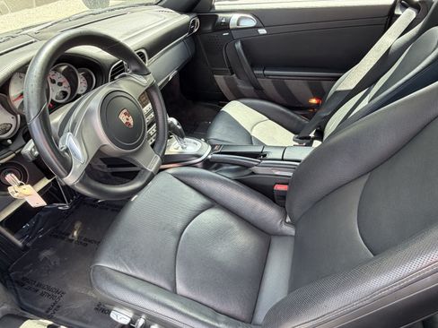 Used 2009 Porsche 911 Carrera S RWD image 4