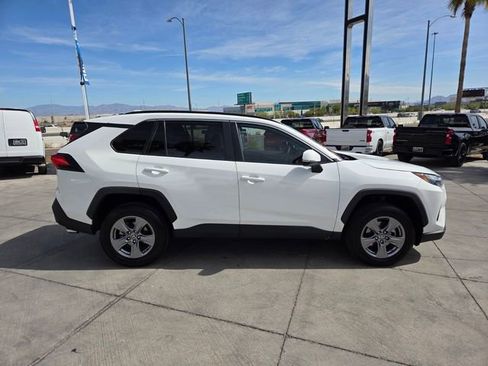 Used 2022 Toyota RAV4 XLE FWD image 7