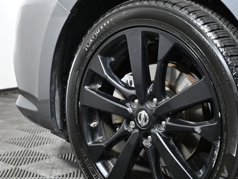 Used 2017 Nissan Altima 2.5 SR w/ Midnight Edition Package image 29