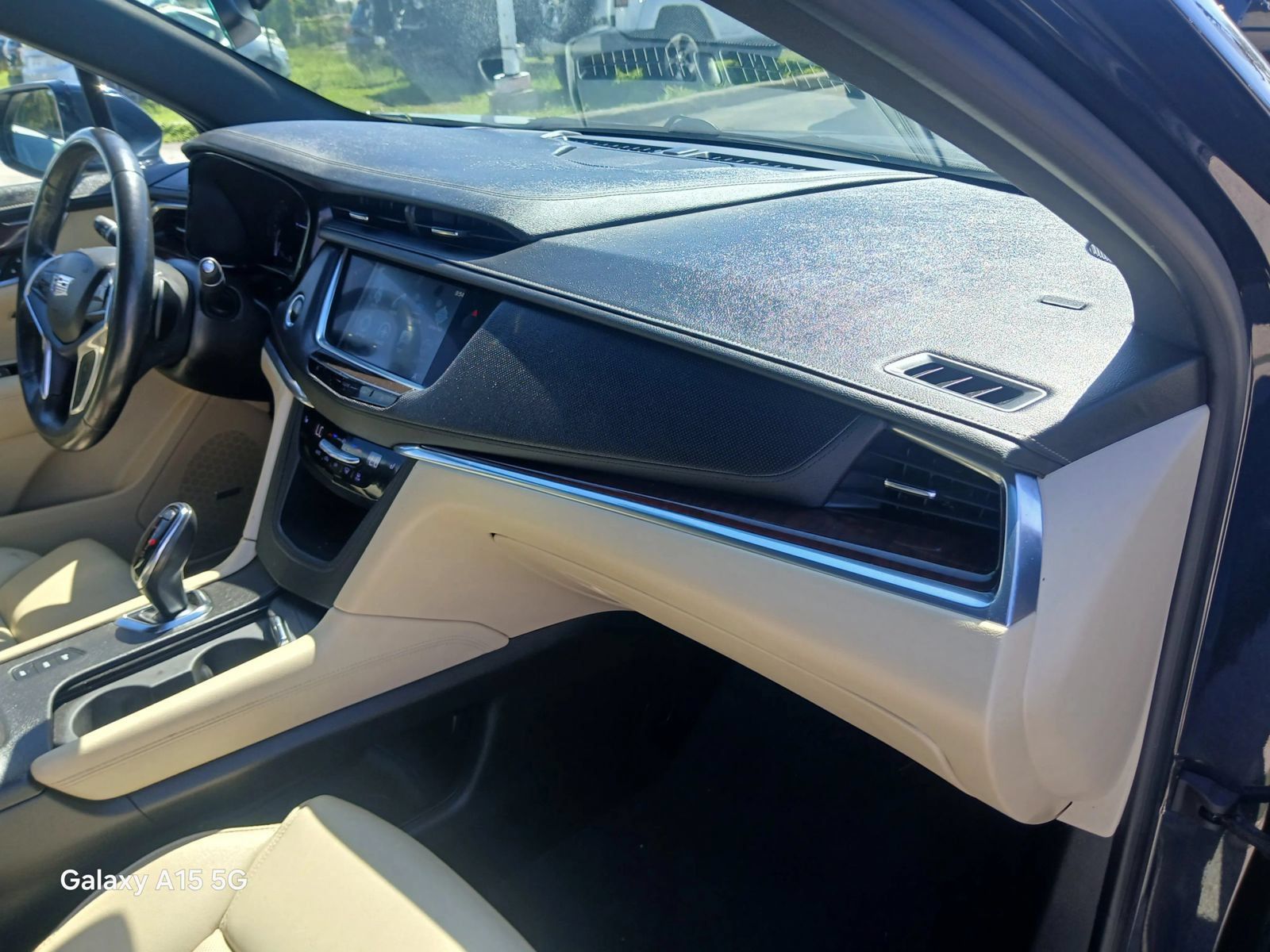 Used 2017 Cadillac XT5 Luxury w/ Driver Awareness Package AWD/4WD image 18