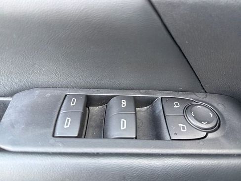 Used 2025 GMC Terrain Elevation AWD/4WD image 26