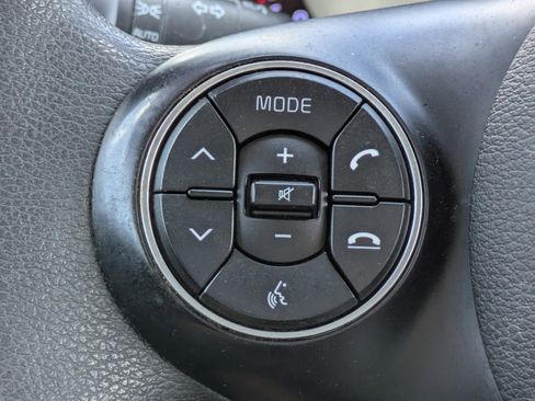 Certified 2022 Kia Soul LX FWD image 17