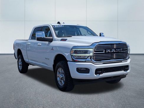 Used 2024 RAM 2500 Laramie w/ Safety Group AWD/4WD image 9