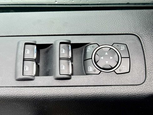 Used 2016 Ford F150 Lariat w/ Equipment Group 502A Luxury AWD/4WD image 16