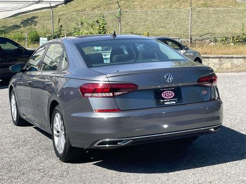 Used 2021 Volkswagen Passat 2.0T S image 8