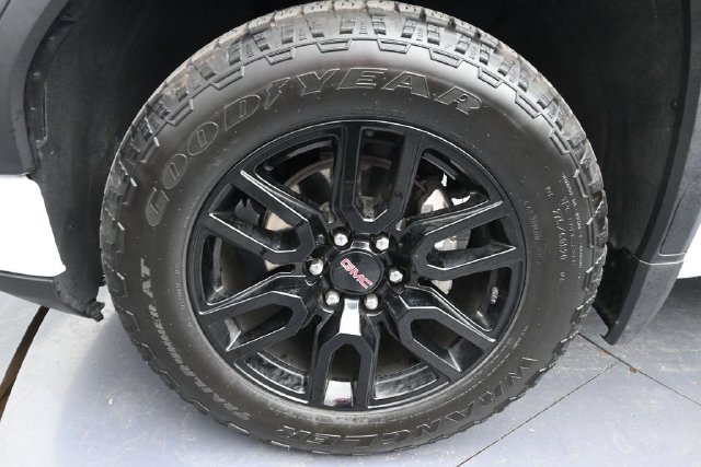 Used 2024 GMC Sierra 1500 Elevation w/ X31 Off-Road Package AWD/4WD image 22
