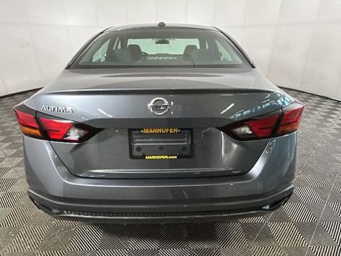 Used 2019 Nissan Altima 2.5 S FWD image 3