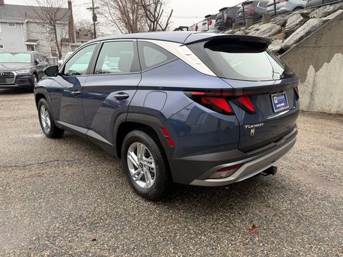 Used 2025 Hyundai Tucson SE image 3