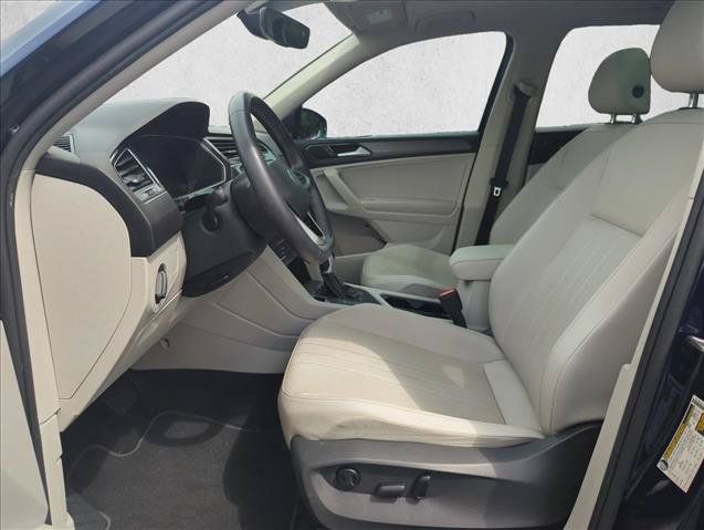 Used 2023 Volkswagen Tiguan SE FWD image 19