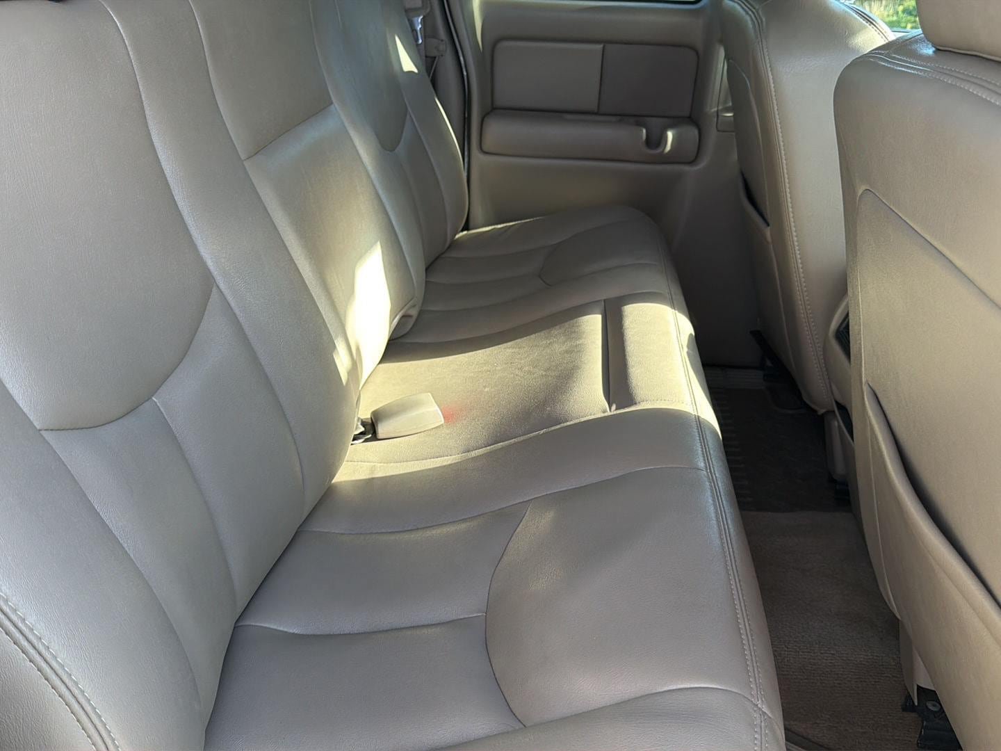 Used 2004 GMC Sierra 1500 SLT w/ Safe And Sound Package AWD/4WD image 28