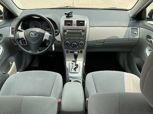 Used 2011 Toyota Corolla LE FWD image 15