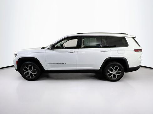 Used 2023 Jeep Grand Cherokee L Limited AWD/4WD image 8