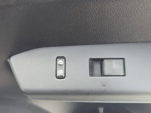 Used 2017 Toyota RAV4 XLE image 24