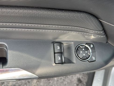 Used 2024 Ford Mustang Premium image 4