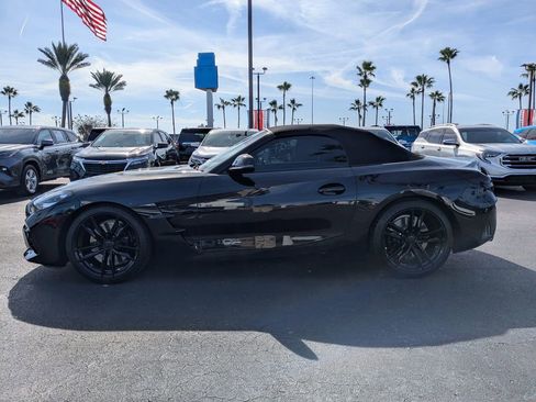 Used 2022 BMW Z4 M40i w/ Driving Assistance Package image 11
