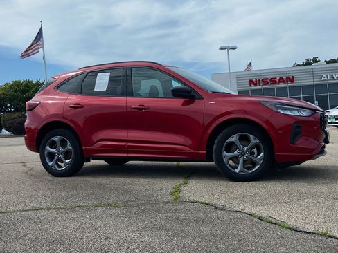 Used 2023 Ford Escape ST-Line AWD/4WD image 1