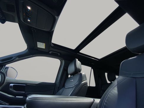 New 2026 Ford Expedition Max Platinum image 21