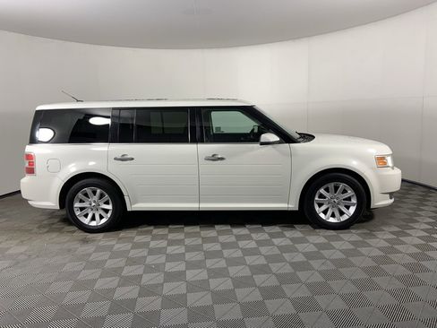 Used 2012 Ford Flex SEL w/ Equipment Group Order Code image 2