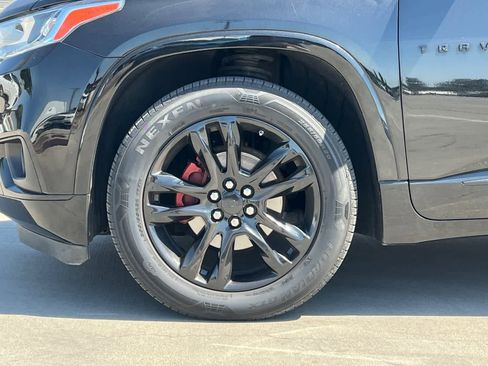 Used 2018 Chevrolet Traverse High Country AWD/4WD image 12