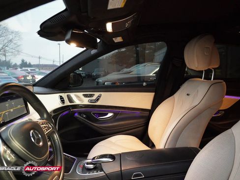 Used 2015 Mercedes-Benz S 63 AMG 4MATIC Sedan w/ Driver Assistance Package image 20