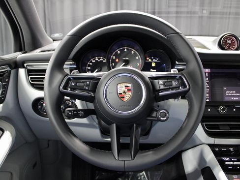 New 2026 Porsche Macan S image 28