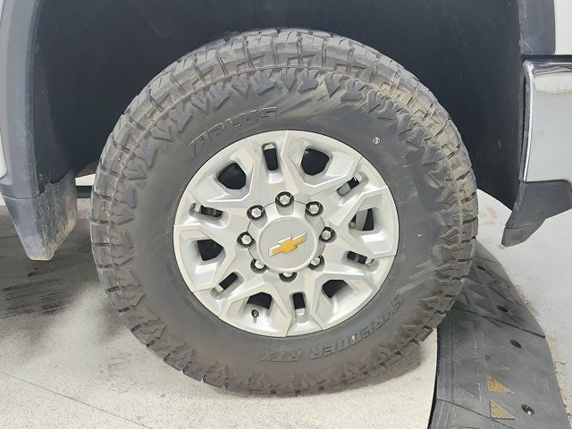 Used 2025 Chevrolet Silverado 2500 LTZ w/ LTZ Convenience Package AWD/4WD image 19