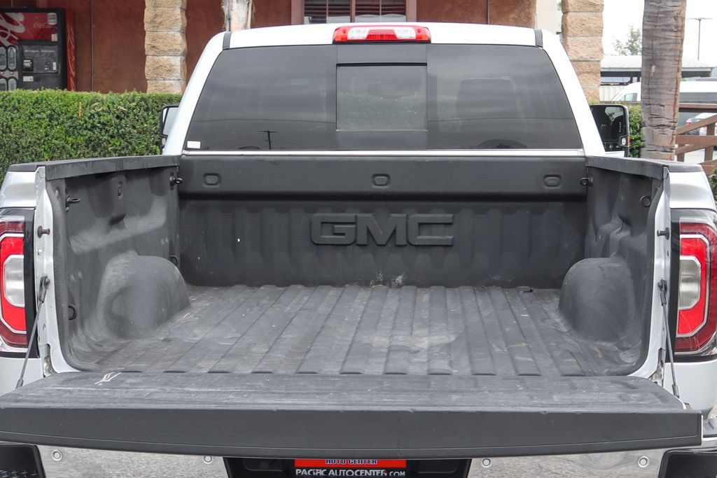 Used 2018 GMC Sierra 1500 SLT AWD/4WD image 8