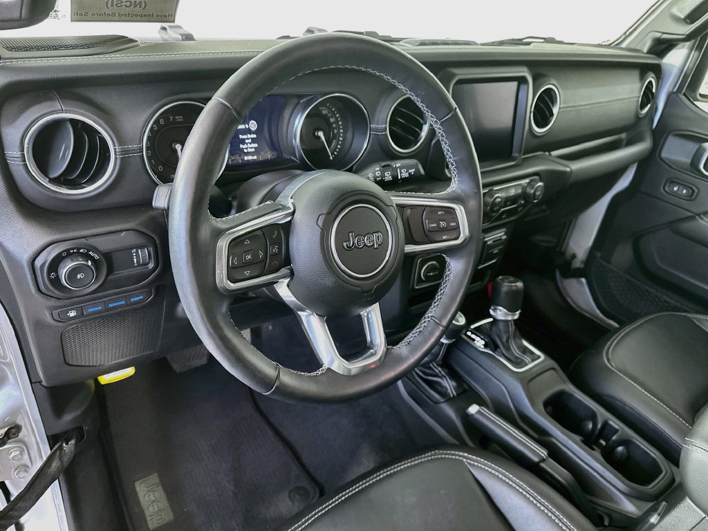 Used 2023 Jeep Wrangler Unlimited Sahara w/ Cold Weather Group AWD/4WD image 29