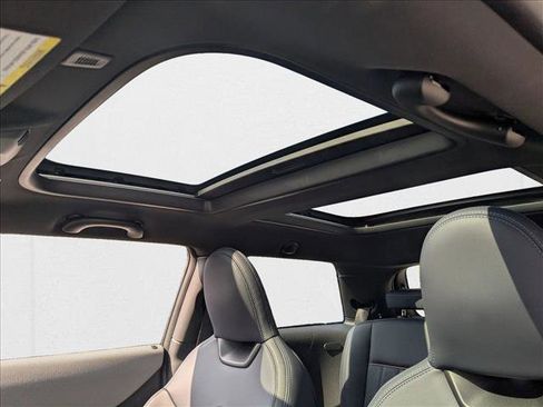 Certified 2025 MINI Cooper S image 14