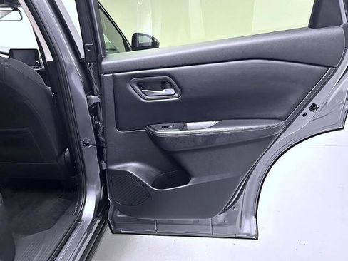 Certified 2025 Nissan Rogue SV AWD/4WD image 17