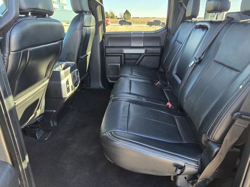 Used 2019 Ford F150 Lariat image 15