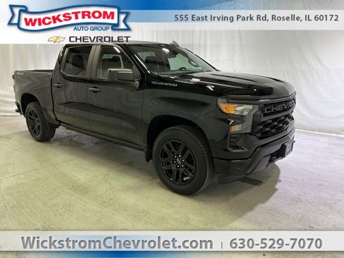 Used 2022 Chevrolet Silverado 1500 Custom image 1