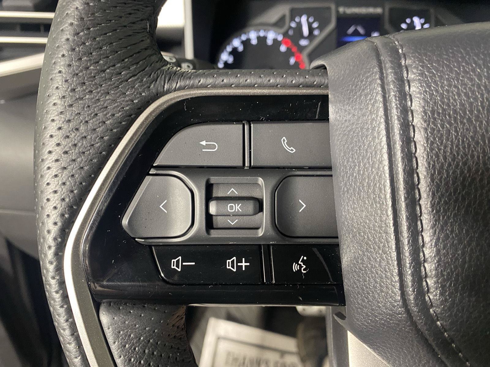 Used 2022 Toyota Tundra Limited AWD/4WD image 19