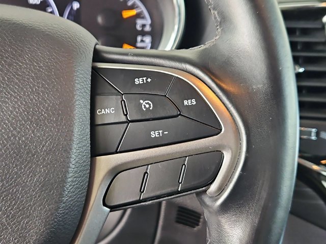Used 2020 Jeep Grand Cherokee Laredo w/ Laredo X Package RWD image 14