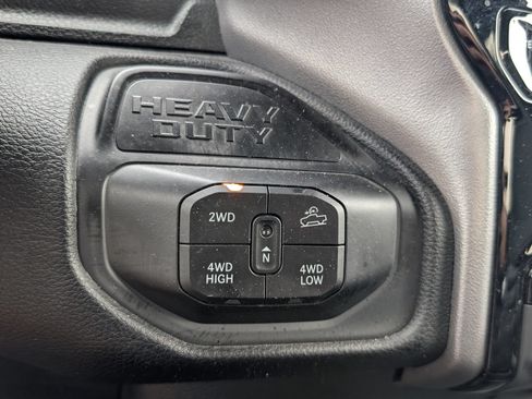 Used 2025 RAM 2500 Big Horn AWD/4WD image 8