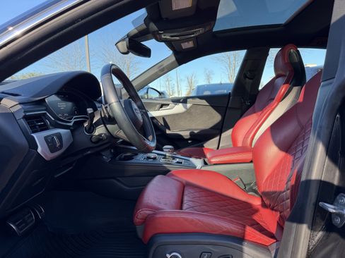 Used 2019 Audi S5 Premium Plus w/ Premium Plus image 14