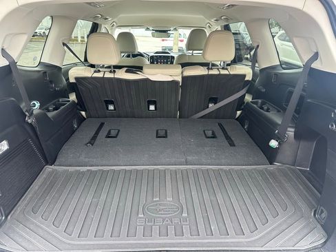 Used 2023 Subaru Ascent Limited image 8