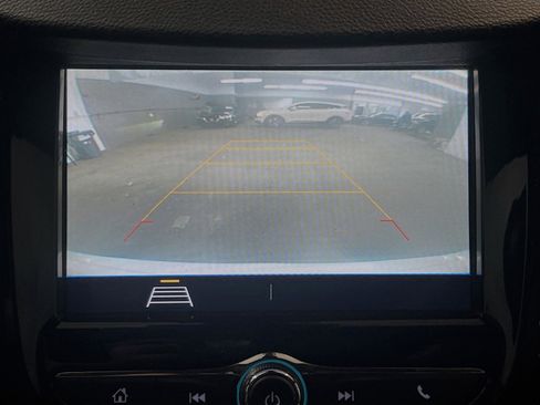 Used 2019 Chevrolet Trax LT FWD image 9