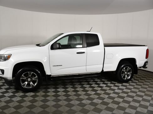 Used 2015 Chevrolet Colorado W/T RWD image 9